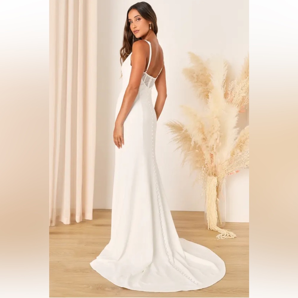 NWT Lulus Confident Romance White Plunge Sleeveless Maxi Dress Size Small